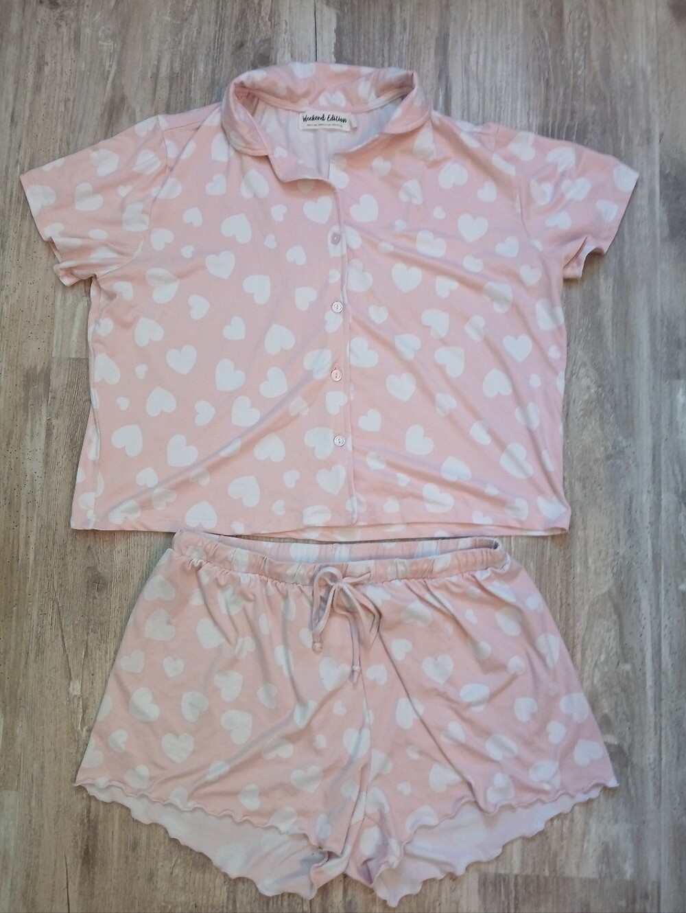 ​Weekend Edition Pink White Heart Pajama Set Button Up Top Lettuce Hem Shorts M